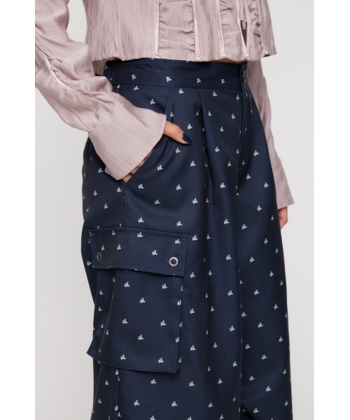 LAGUA GEM(ラグアジェム)の「TINY PATTERN CARGO パンツ(カーゴパンツ・レディース・オフホワイト/ネイビー・X-SMALL/SMALL/MEDIUM)」の16枚目の写真