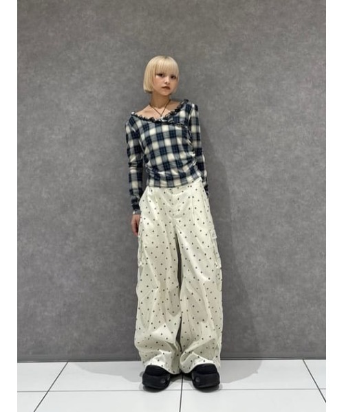 LAGUA GEM(ラグアジェム)の「TINY PATTERN CARGO パンツ(カーゴパンツ・レディース・オフホワイト/ネイビー・X-SMALL/SMALL/MEDIUM)」の19枚目の写真