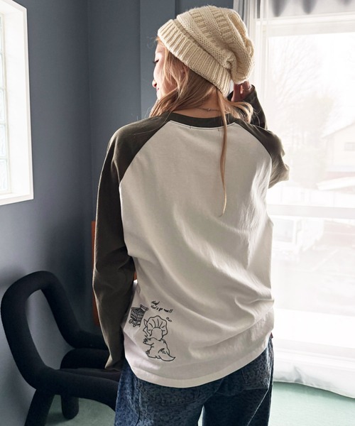 DOUBLE NAME(ダブルネーム)の「一緒にショッピングしたい恐竜ロンTEE(Tシャツ/カットソー・レディース・カーキ/レッド/ブラック系その他・FREE)」の15枚目の写真