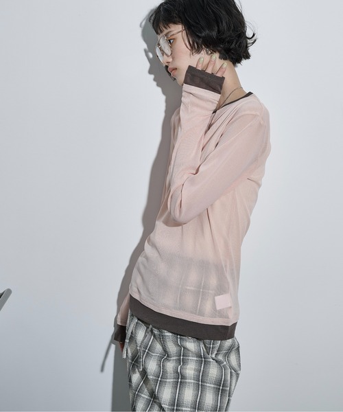 THE YOn（ザヨン）の「レイヤード風バイカラーシアープルオーバー（Tシャツ/カットソー・レディース・アイボリー/ブラック/ブラウン/ピンク・FREE）」の21枚目の写真