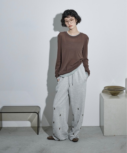 THE YOn（ザヨン）の「レイヤード風バイカラーシアープルオーバー（Tシャツ/カットソー・レディース・アイボリー/ブラック/ブラウン/ピンク・FREE）」の8枚目の写真