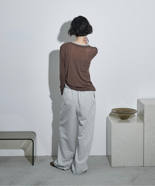 THE YOn（ザヨン）の「レイヤード風バイカラーシアープルオーバー（Tシャツ/カットソー・レディース・アイボリー/ブラック/ブラウン/ピンク・FREE）」の11枚目の写真