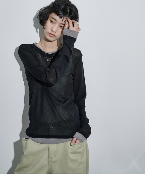 THE YOn（ザヨン）の「レイヤード風バイカラーシアープルオーバー（Tシャツ/カットソー・レディース・アイボリー/ブラック/ブラウン/ピンク・FREE）」の13枚目の写真