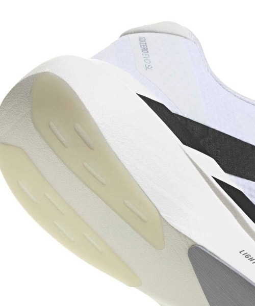 adidas(アディダス)の「アディダス adidas アディゼロEVO SL(スニーカー・レディース・ホワイト×ブラック・23.0cm/23.5cm/24.0cm/24.5cm/25.0cm)」の9枚目の写真