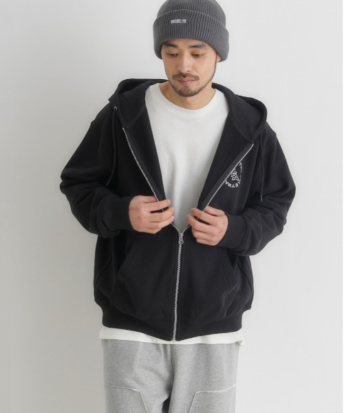 BACK NUMBER（バックナンバー）の「【BACK NUMBER】ワンポイントロゴフルジップパーカー (フーディー / スウェット / シンプル / 羽織り / ルームウェア / 重ね着)（パーカー・メンズ・ホワイト/ダークグレー/ブラック・S/L/XL/M）」の3枚目の写真