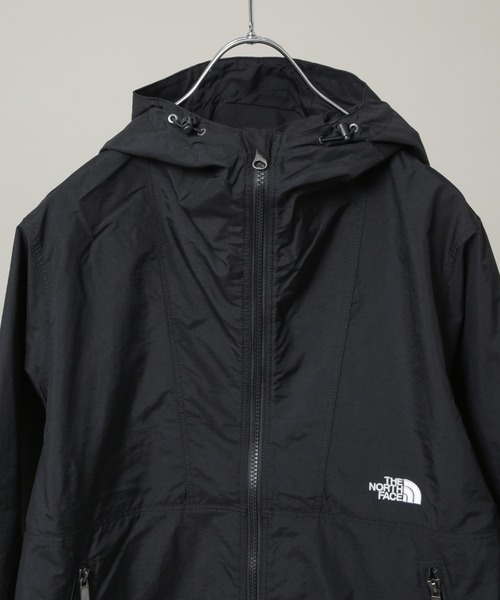 THE NORTH FACE（ザノースフェイス）の「THE NORTH FACE/コンパクトジャケット（ナイロンジャケット・レディース・ブラック/グレー系その他4・M/L）」の3枚目の写真