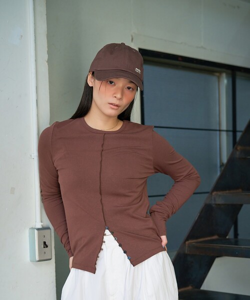 NOMINE（ノミネ）の「オリジナル刺繍ロゴ キャップ（キャップ・レディース・グレー/アイボリー/ブラウン/ネイビー・フリー）」の6枚目の写真