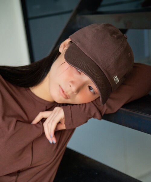 NOMINE（ノミネ）の「オリジナル刺繍ロゴ キャップ（キャップ・レディース・グレー/アイボリー/ブラウン/ネイビー・フリー）」の7枚目の写真