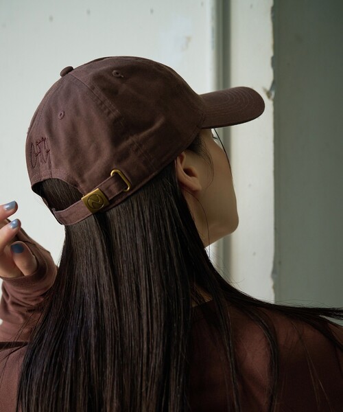 NOMINE（ノミネ）の「オリジナル刺繍ロゴ キャップ（キャップ・レディース・グレー/アイボリー/ブラウン/ネイビー・フリー）」の9枚目の写真