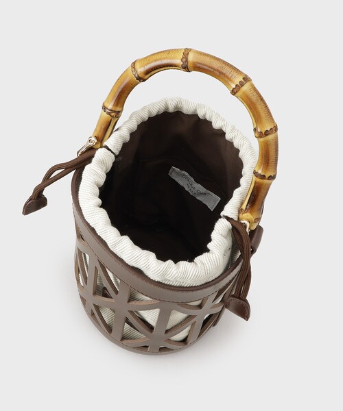 OPAQUE.CLIP（オペークドットクリップ）の「バンブーハンドルパンチングバケツ型バッグ（ハンドバッグ・レディース・アイボリー/ブラック/ブラウン系その他・00）」の18枚目の写真
