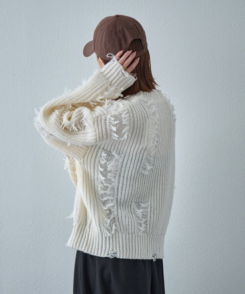 goocy（グーシー）の「モヘアタッチダメージ風フリンジプルオーバー（ニット/セーター・レディース・アイボリー/ブラウン/ネイビー・FREE）」の7枚目の写真