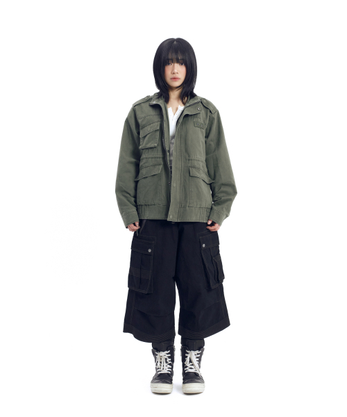 AAKAM(アーカム)の「Nova Drawstring Field Jacket (Khaki)(ミリタリージャケット・レディース・その他・1/2)」の3枚目の写真