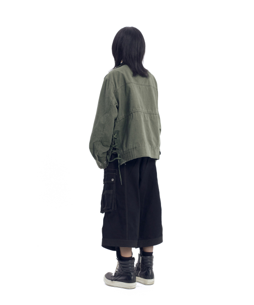 AAKAM(アーカム)の「Nova Drawstring Field Jacket (Khaki)(ミリタリージャケット・レディース・その他・1/2)」の5枚目の写真