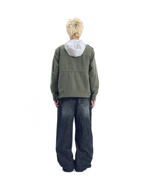 AAKAM(アーカム)の「Nova Drawstring Field Jacket (Khaki)(ミリタリージャケット・レディース・その他・1/2)」の13枚目の写真