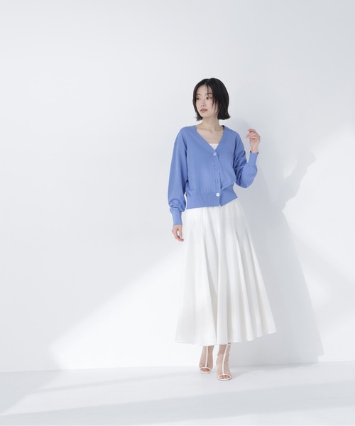 NATURAL BEAUTY BASIC(ナチュラルビューティーベーシック)の「【PS/低身長サイズ】シャイニーシアーボリュームスカート(スカート・レディース・オレンジ系その他/オフホワイト/チャコールグレー・P/S/MEDIUM/SMALL)」の4枚目の写真