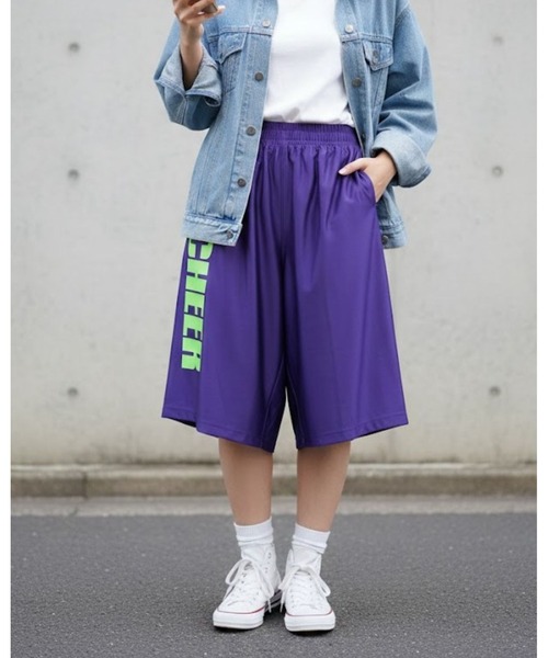 CHEER(チアー)の「サイドロゴバスケットパンツ(その他パンツ・レディース・ライム/ピンク/レッド/パープル系その他/ブラック×ホワイト/ブラック×グレー/プラチナム/パープル/ゴールド/ブラック×ピンク・XXXS/XS/S/M/L)」の5枚目の写真