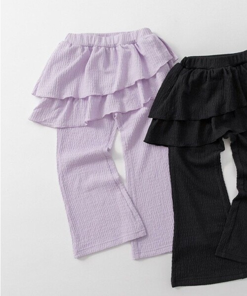 BRANSHES(ブランシェス)の「フリル付きカットフレアパンツ(その他パンツ・キッズ・ブラック/ラベンダー・150/80/120/110/100/130/140/90)」の3枚目の写真