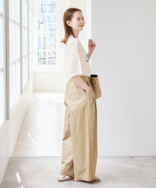 U by SPICK&SPAN（ユーバイスピックアンドスパン）の「ルーズタックチノパンツ（チノパンツ・レディース・カーキ/ベージュ/ネイビー・34/36/38）」の7枚目の写真