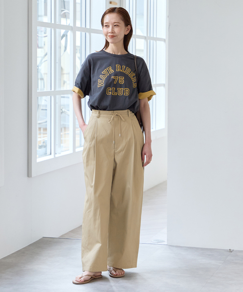 U by SPICK&SPAN（ユーバイスピックアンドスパン）の「ルーズタックチノパンツ（チノパンツ・レディース・カーキ/ベージュ/ネイビー・34/36/38）」の11枚目の写真