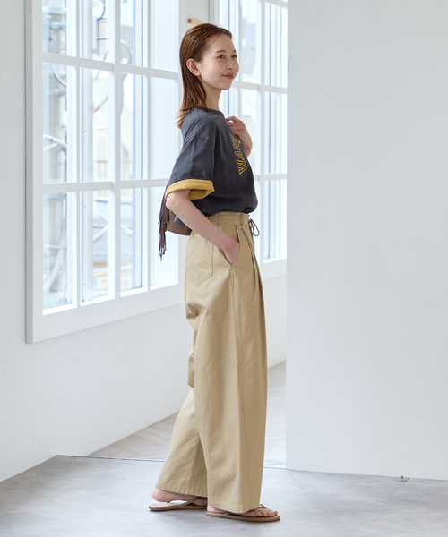 U by SPICK&SPAN（ユーバイスピックアンドスパン）の「ルーズタックチノパンツ（チノパンツ・レディース・カーキ/ベージュ/ネイビー・34/36/38）」の12枚目の写真