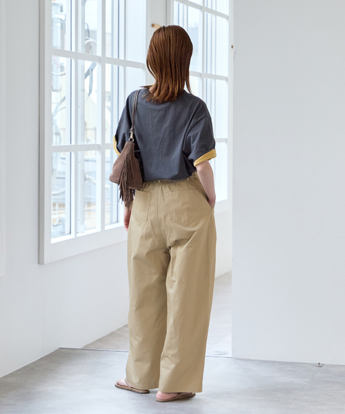 U by SPICK&SPAN（ユーバイスピックアンドスパン）の「ルーズタックチノパンツ（チノパンツ・レディース・カーキ/ベージュ/ネイビー・34/36/38）」の13枚目の写真