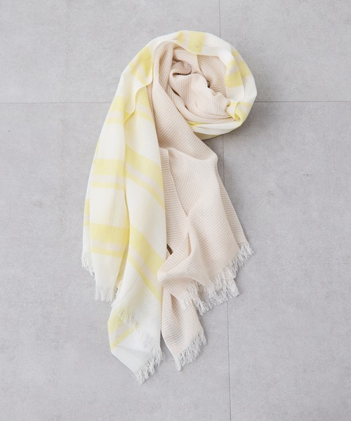 COLLAGE GALLARDAGALANTE（コラージュガリャルダガランテ）の「PAPILLONNER/アシメトリーボーダーストール（ストール/ショール・レディース・イエロー/ブルー・FREE）」の6枚目の写真