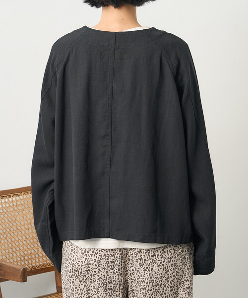FREAK'S STORE(フリークスストア)の「RED KAP × FREAK'S STORE/レッドキャップ 別注 リネンレーヨンノーカラーVネックジャケット<セットアップ対応>(ノーカラージャケット・レディース・ナチュラル/ブルー/ブラック/オリーブ・フリ-)」の5枚目の写真