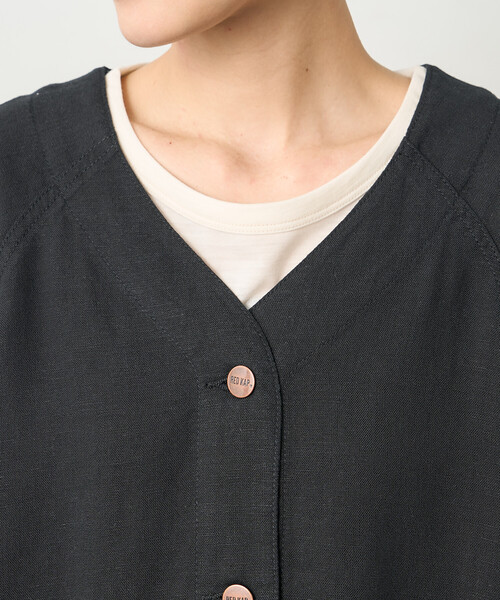 FREAK'S STORE（フリークスストア）の「RED KAP × FREAK'S STORE/レッドキャップ 別注 リネンレーヨンノーカラーVネックジャケット＜セットアップ対応＞（ノーカラージャケット・レディース・ナチュラル/ブルー/ブラック/オリーブ・ﾌﾘ-）」の5枚目の写真