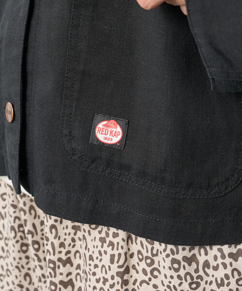 FREAK'S STORE（フリークスストア）の「RED KAP × FREAK'S STORE/レッドキャップ 別注 リネンレーヨンノーカラーVネックジャケット＜セットアップ対応＞（ノーカラージャケット・レディース・ナチュラル/ブルー/ブラック/オリーブ・ﾌﾘ-）」の7枚目の写真