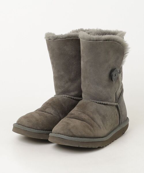 【ぴーこ】UGG ムートンブーツ グレー ロゴ入り　CHOPD ブランド古着】ショートブーツ（ブーツ）｜UGG（アグ）のファッション