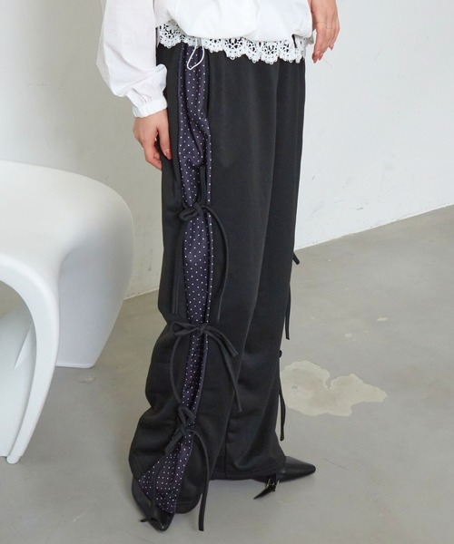 mul.(ムル)の「サイドリボンドットパンツ(その他パンツ・レディース・サックスブルー/ブラック・FREE)」の1枚目の写真