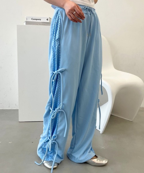 mul.(ムル)の「サイドリボンドットパンツ(その他パンツ・レディース・サックスブルー/ブラック・FREE)」の4枚目の写真