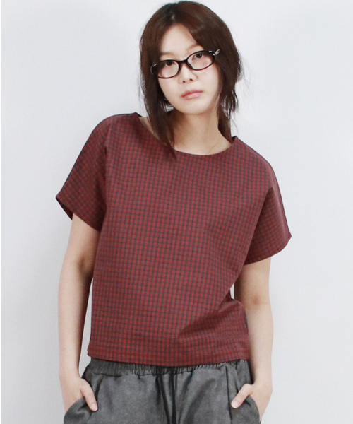 DEMARC（ドゥマーク）の「checkered mini French short-sleeved shirt Red（Tシャツ/カットソー・レディース・レッド・SMALL/MEDIUM）」の3枚目の写真