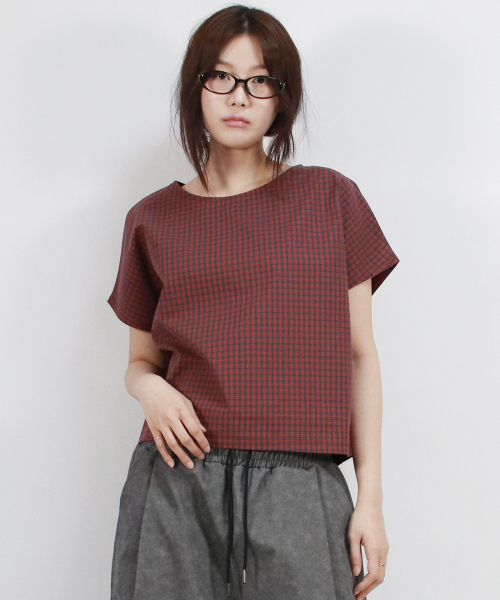 DEMARC（ドゥマーク）の「checkered mini French short-sleeved shirt Red（Tシャツ/カットソー・レディース・レッド・SMALL/MEDIUM）」の8枚目の写真