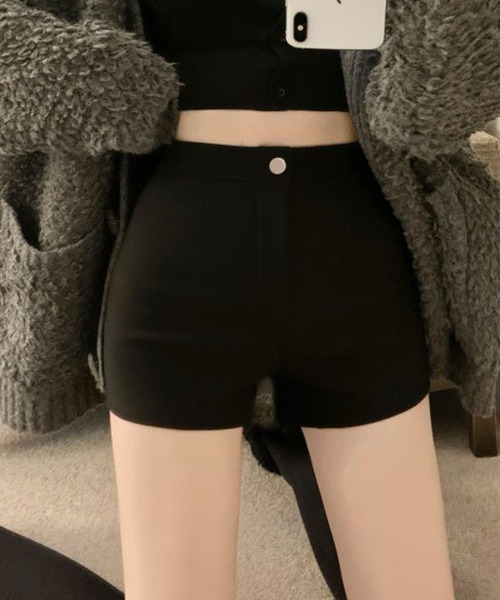 GLAMOROUS JANE(グラマラスジェーン)の「ハイウエストショートパンツ(その他パンツ・レディース・ブラック・S/M/L)」の2枚目の写真