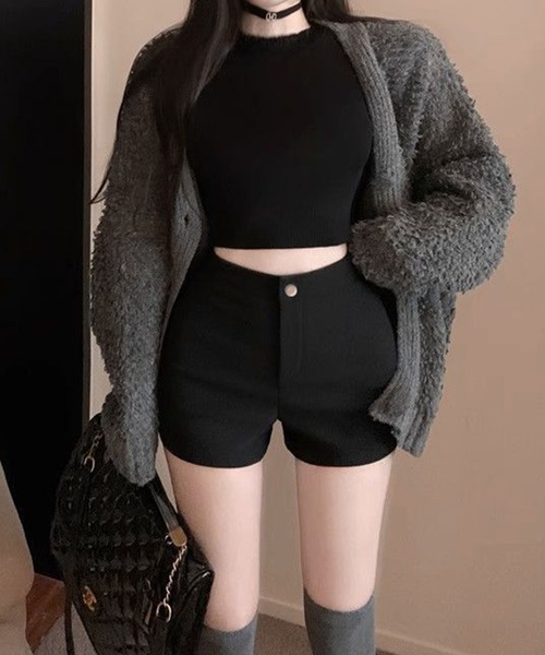 GLAMOROUS JANE(グラマラスジェーン)の「ハイウエストショートパンツ(その他パンツ・レディース・ブラック・S/M/L)」の4枚目の写真