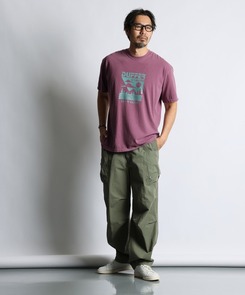 The DUFFER of ST.GEORGE(ザダファーオブセントジョージ)の「PIGMENT DYE GRAPHIC TEE:ピグメントダイ グラフィックTシャツ / 製品染め / USコットン / バイオウォッシュ / アウトドア / ヴィンテージ加工(Tシャツ/カットソー・メンズ・イエロー/パープル/ターコイズブルー/チャコールグレー・SMALL/X-LARGE/LARGE/MEDIUM)」の10枚目の写真