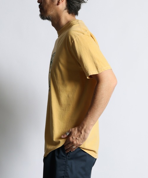 The DUFFER of ST.GEORGE(ザダファーオブセントジョージ)の「PIGMENT DYE GRAPHIC TEE:ピグメントダイ グラフィックTシャツ / 製品染め / USコットン / バイオウォッシュ / アウトドア / ヴィンテージ加工(Tシャツ/カットソー・メンズ・イエロー/パープル/ターコイズブルー/チャコールグレー・SMALL/X-LARGE/LARGE/MEDIUM)」の13枚目の写真