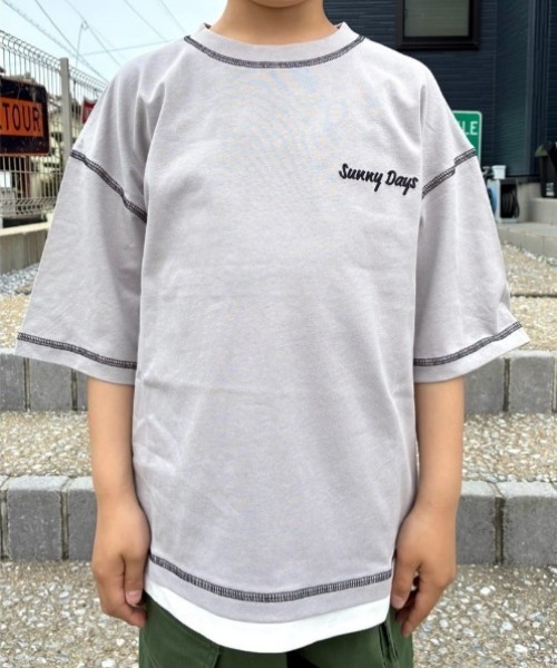 Right-on(ライトオン)の「Refurbish(リファービッシュ)フェイクレイヤードTシャツ(Tシャツ/カットソー・キッズ・グリーン/ブラック/ベージュ・120/130/140/150/160/110)」の2枚目の写真