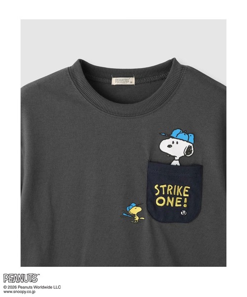 PEANUTS(ピーナッツ)の「【PEANUTS/ピーナッツ】 スヌーピー ポケット プリント Tシャツ(Tシャツ/カットソー・メンズ・チャコール・100cm/110cm/120cm/130cm/140cm/150cm/160cm)」の3枚目の写真