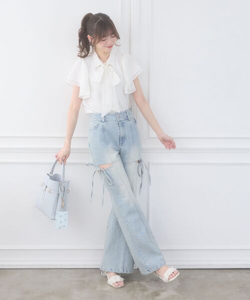MAJESTIC LEGON(マジェスティックレゴン)の「2wayフリルスリーブブラウス(シャツ/ブラウス・レディース・ホワイト系その他2/ブルー系その他2/アイボリー/ホワイト系その他3・MEDIUM)」の11枚目の写真