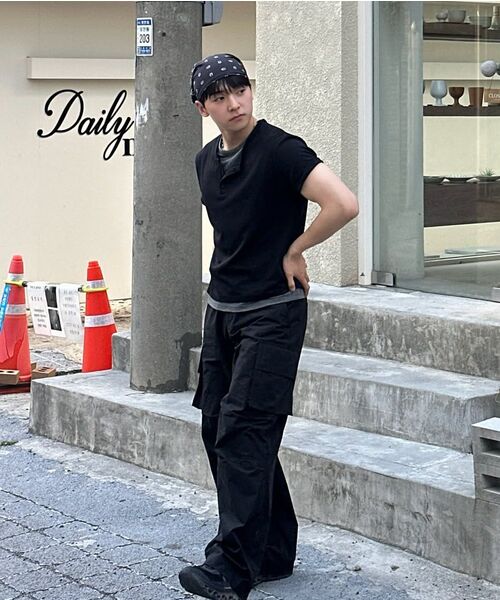 DNSR(ディーエヌエスアール)の「レイヤードヘンリーネックTシャツブラック(Tシャツ/カットソー・メンズ・その他・MEDIUM/LARGE/X-LARGE)」の7枚目の写真