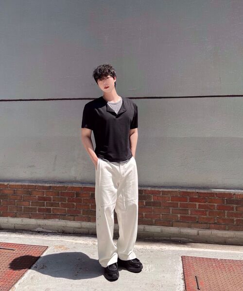 DNSR(ディーエヌエスアール)の「レイヤードヘンリーネックTシャツブラック(Tシャツ/カットソー・メンズ・その他・MEDIUM/LARGE/X-LARGE)」の8枚目の写真