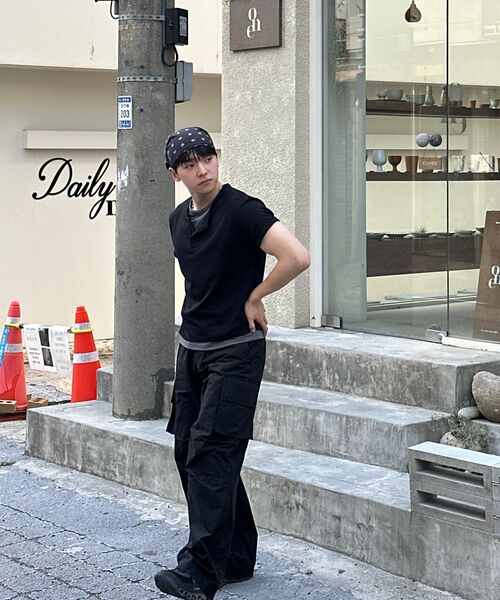DNSR(ディーエヌエスアール)の「レイヤードヘンリーネックTシャツブラック(Tシャツ/カットソー・メンズ・その他・MEDIUM/LARGE/X-LARGE)」の17枚目の写真