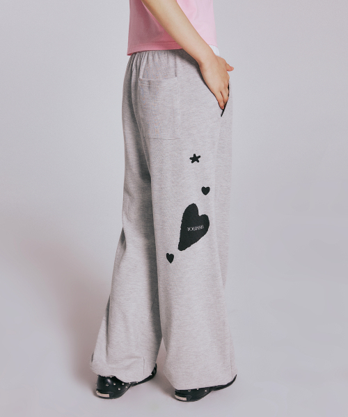 YOUHEE（ユヒ）の「[3COLORS] GRAPHIC WAFFLE SWEAT PANTS（スウェットパンツ・レディース・チャコール/パープル/ライトグレー・FREE）」の4枚目の写真