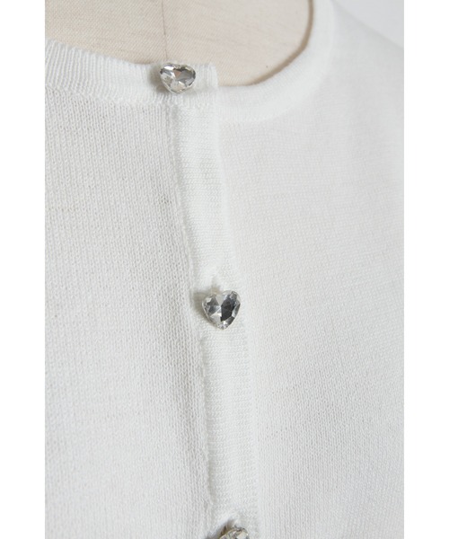 tocco closet(トッコ クローゼット)の「UVカット&接触冷感&ハンドウォッシュ♪ハートビジュー釦カーディガン(カーディガン/ボレロ・レディース・オフホワイト/ブラック/サックスブルー・M)」の6枚目の写真