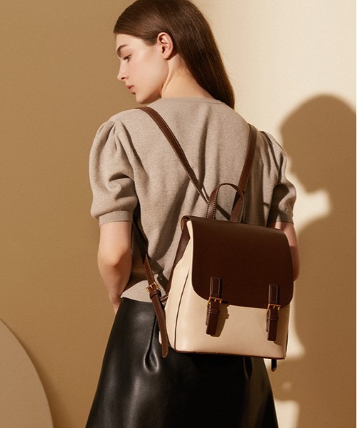 NiiNa(ニーナ)の「【 NiiNa / ニーナ 】高品質牛革クラシック2WAYバックパック(バックパック/リュック・レディース・ホワイト/ブラウン・FREE)」の1枚目の写真
