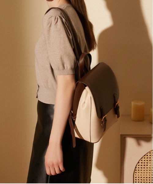 NiiNa(ニーナ)の「【 NiiNa / ニーナ 】高品質牛革クラシック2WAYバックパック(バックパック/リュック・レディース・ホワイト/ブラウン・FREE)」の6枚目の写真