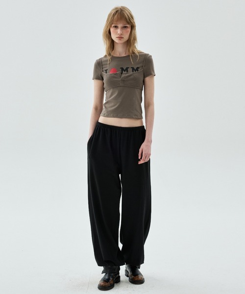 Mardi Mercredi(マルディメクルディ)の「JOGGER PANTS MARDI LOGO HOTFIX / ジョガー パンツ マルディ ロゴ ホットフィックス(スウェットパンツ・レディース・ネイビー/アイボリー/ブラック/グレー・FREE)」の6枚目の写真
