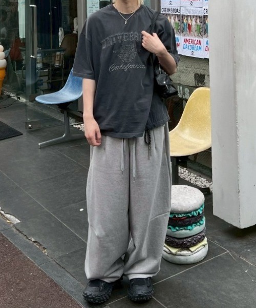 Chikashitsu +(チカシツプラス)の「【Chikashitsu +】Pigment university t-shirt / 【チカシツプラス】ピグメントユニバーシティ半袖Tシャツ(Tシャツ/カットソー・メンズ・ブラック/ネイビー/チャコール・ONE SIZE)」の5枚目の写真